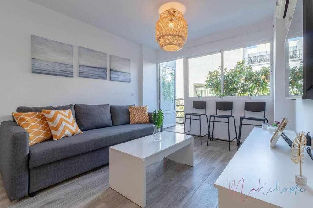 Apartamento 1 En Estadio Sevilla, 6 Plazas Y Metro, Seville